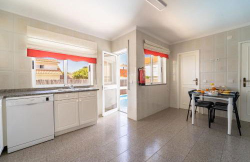 Marinhas Esposende - Moradia V4 com piscina junto à praia by House and People - Foto 35