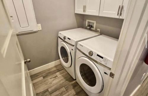 PHX Airport 9BR, 7BA, BBQ, events and pets Allowed - Photo 39