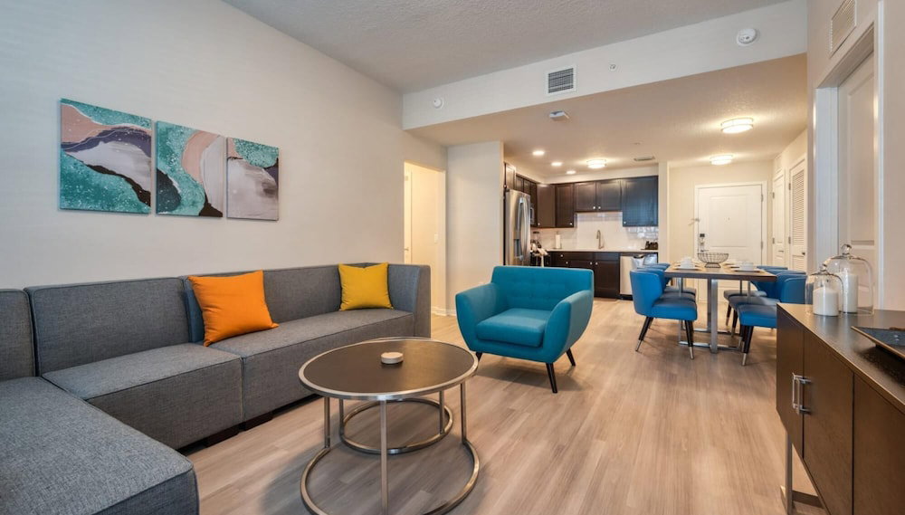 Leisure & Business Oasis-Near Convention Center - Foto 1, Zimmer