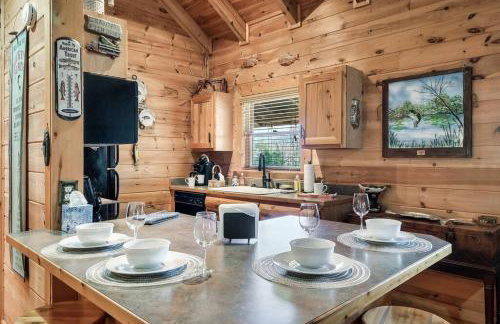 Spectacular MTNS Views with PRIVATE HOT TUB with Pool Table and Private Pond - Foto 25