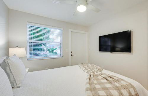 Sleek Coastal Abode 1 Block to Naples Beach! - Photo 14