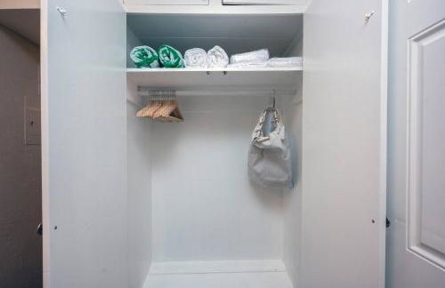 Golden Twilight 1 bed Pet-friendly, Large backyard - Foto 10