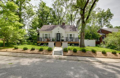 Renovated Bloomington Home - Steps to Campus! - Photo 2