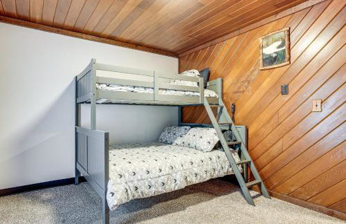 Woodburn Group Getaway Endless On-Site Fun! - Foto 23