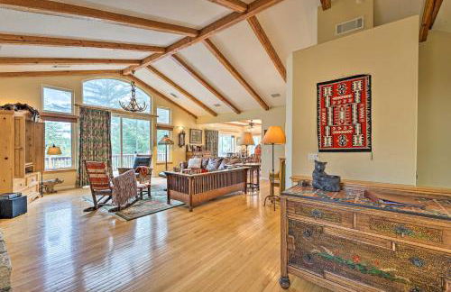 Wraparound Deck Woodland Cabin in Lake Arrowhead - Foto 7