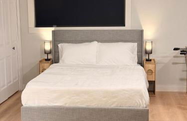 Huge Private Suite with Pool Table, Sauna & Fire Pit - Foto 8