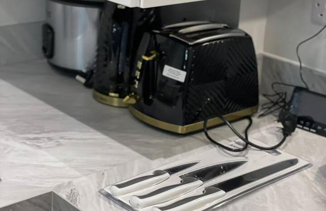 Inviting 2-bed Apartment in Grays - Photo 13