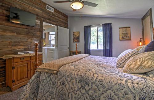 Newly Remodeled Home with Yard in Downtown Caliente! - Foto 20