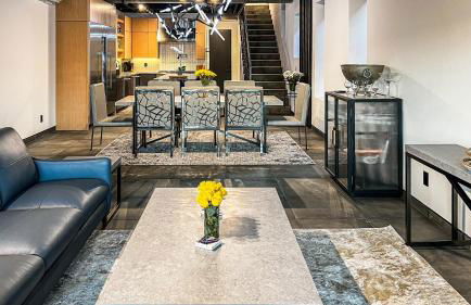 NEW Luxury Concrete Home Just Minutes from the Beach - Foto 14