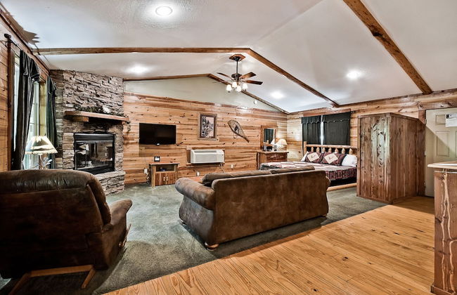 Lake Forest Luxury Log Cabins - Foto 14