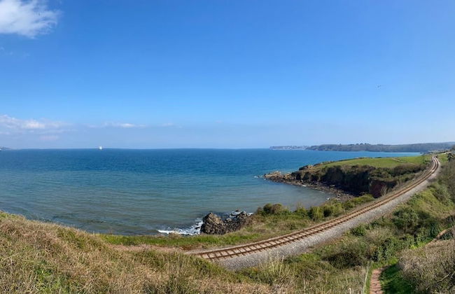 Pool-garden-2br-parking-wifi-sleeps6 - Foto 17