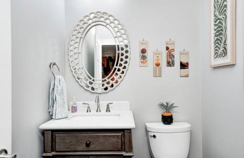 Indy Getaway - 5BR - Sleeps 16 - Arcade games - Perfect for families and groups - Foto 68