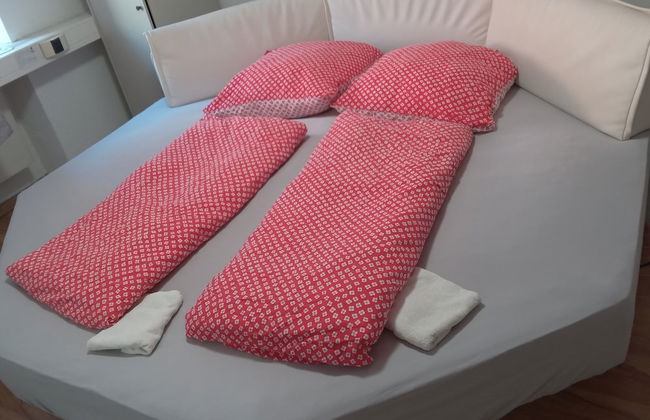 Charming 4-bedroom Apartment in Ludwigsburg With Central Heating - Foto 2