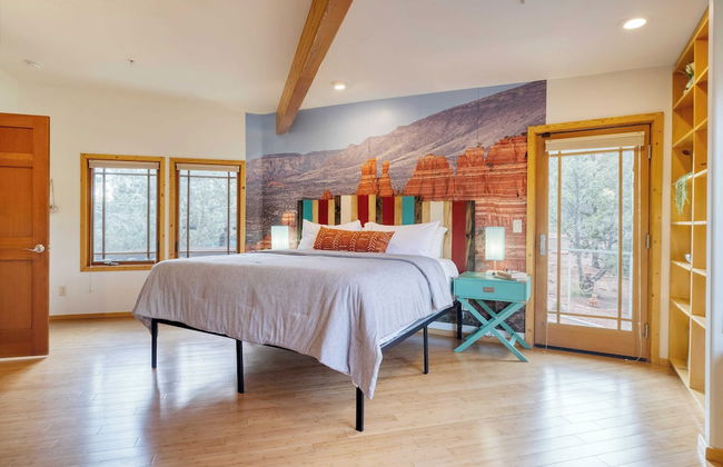 Cathedral View by Avantstay Pool Table + Hot Tub - Photo 21