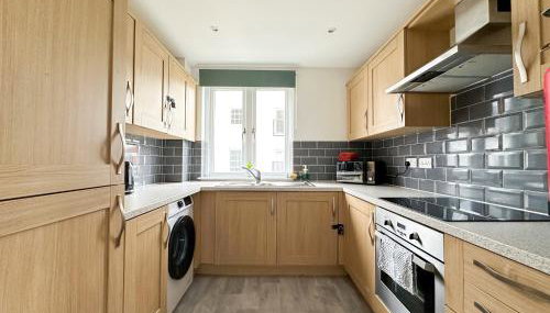 Luxury 2 Bedroom City Centre Apartment - Secure Parking - Amazing location! - Foto 4, stove, pet friendly, toaster, minibar