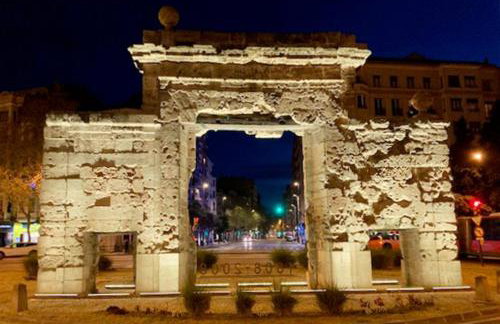 Amplio y Cómodo chalet a 15 minutos del centro con piscina y pistas de tenis - Foto 30