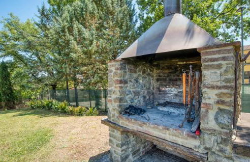 8 Bedroom Awesome Home In Arezzo - Foto 16