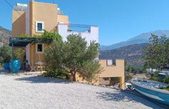 Το σπίτι που σε ταξιδεύει (The dream boat house). - Foto 1