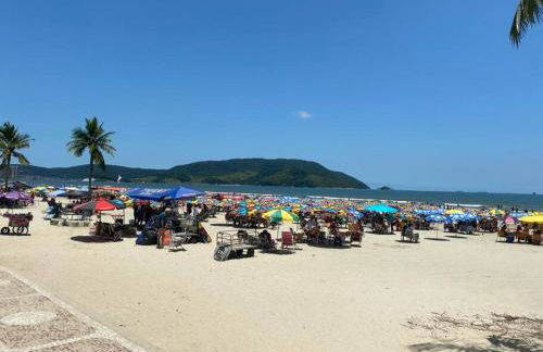 Recém Reformado com dois dormitório com ar condicionado - Foto 43