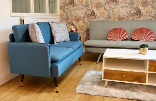 Lovely staycation with family FREE Parking & WiFi - Foto 10