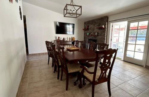 12 guests. W/ Ping pong, Air hockey, Volleyball! - Foto 10