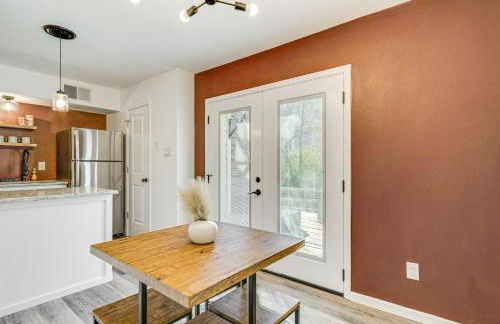 Convenient Bryan Townhome with Patio Less Than 3 Mi to AandM! - Foto 9