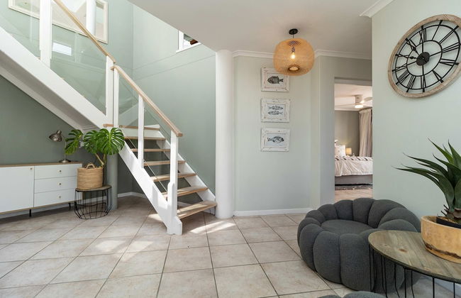 3 Bedroom Family Apartment Beach Club - Houtbay - Photo 25