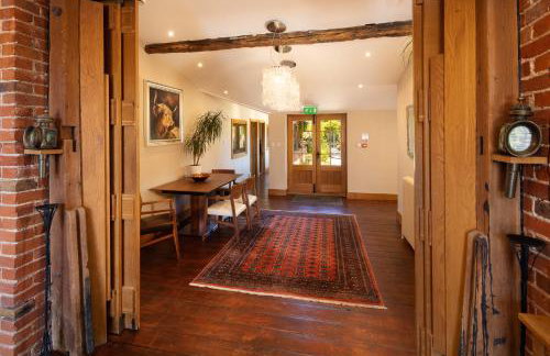 Tonge Barn - Photo 44