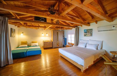 First in the sea with amazing view house - Photo 34