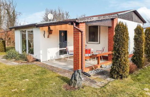 1 Bedroom Ocean Front Home In Loissin - Foto 1