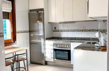 Moreda 48 - 2 Hab y 2 Baños - Garaje y Wifi - VUT-4961-AS - Foto 16