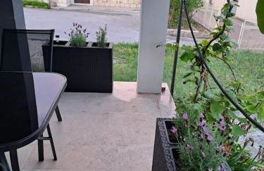 Apartment Kyra with terrace and garden - Foto 7