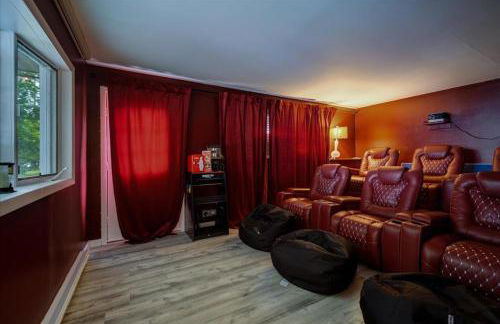 Catskills Lakefront with Hot Tub, Sauna and Theater - Foto 77