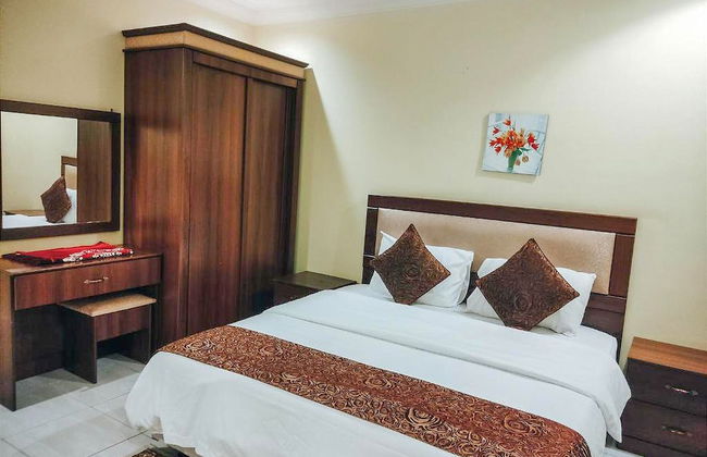 Al Ghubaishi Plaza - Photo 19