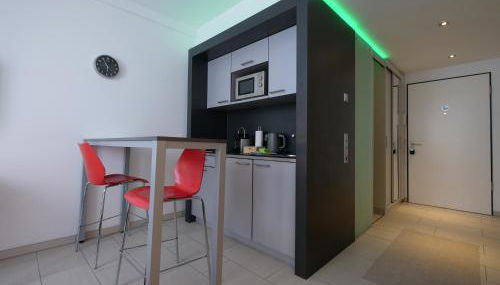 Rooftop Apartment by Rabe - Balkon, Parkplatz, Smart-TV, Netflix - Foto 2