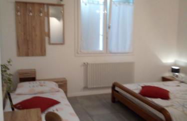 The judas trees - Foto 10