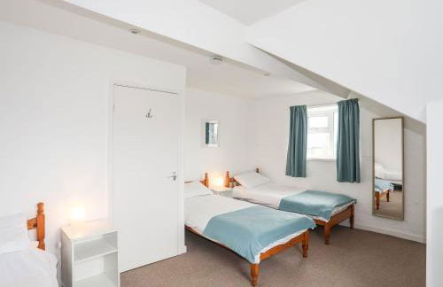 Rhiw - 1 Ty'n Don - Photo 12