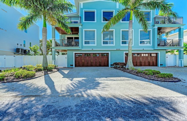 Anna Maria Island Beach Palace - Photo 3