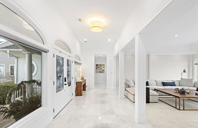 Monmouth Beach 4BR Villa on the Water - Foto 22