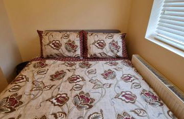 London Luxury 3 bedroom large apartment, aircon, free parking, station 4 mins walk - Foto 2