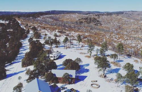 Old Raton Pass Base Camp Cabin with Loft Northern New Mexico Mountain Ranch on Colorado Border cabin - Foto 15