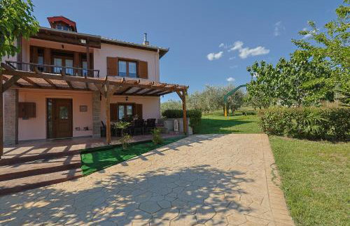 VILLA PEPONI Spacious Traditional Villa with Garden - BBQ & Private Parking - Photo 57