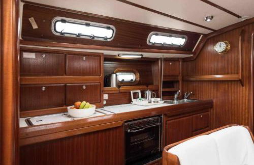 Precioso Yate en el centro del Puerto de Mogan - Foto 13