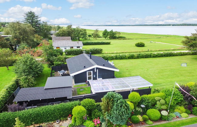 "Ilya" - 90m to the fjord - Photo 4