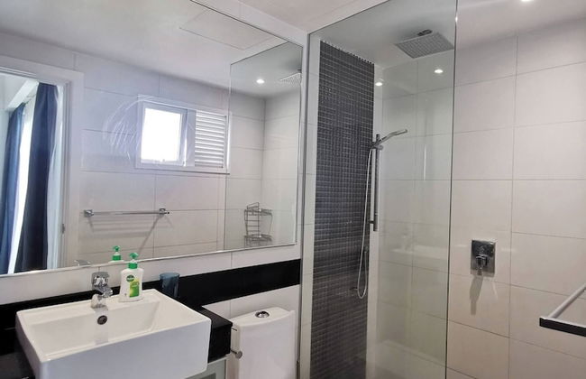 Stunning Sunset View High Speed Fibre Furnished - Foto 16