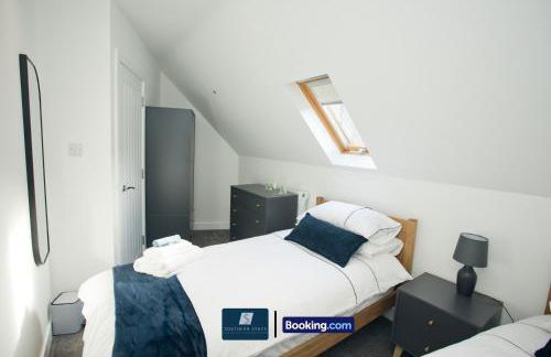 2 Bed House By Southern Stays Short Lets & Serviced Accommodation Bournemouth With Parking - Relocation & Family, 1km From The Beach - Photo 9