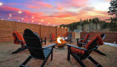 Buffalo Ridge - Hot Tub & Walk to Downtown - Foto 2