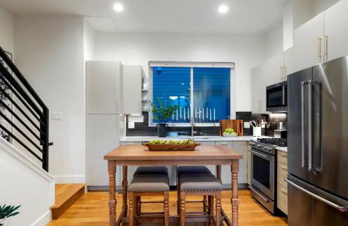 Million Dollar Rooftop MTN Views -2 King Beds-DT Golden - Photo 28