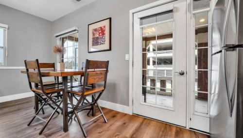 Cle Suites 2BR 1BA 5 min Walk to Cle Clinic #8 - Foto 3