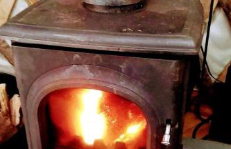 Modern Waterfront Yurt for a Romantic Getaway with a Hot Tub in the Monadnock Region, New Hampshire - Foto 4